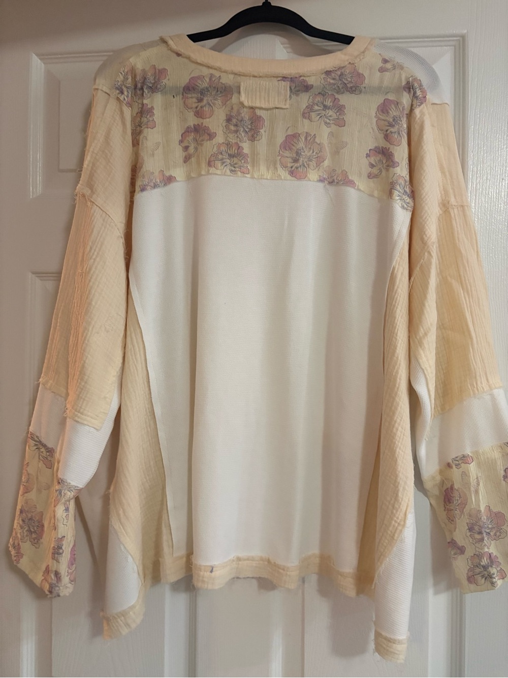 POL Cream and Beige Floral Paneled Pullover Sweatshirt